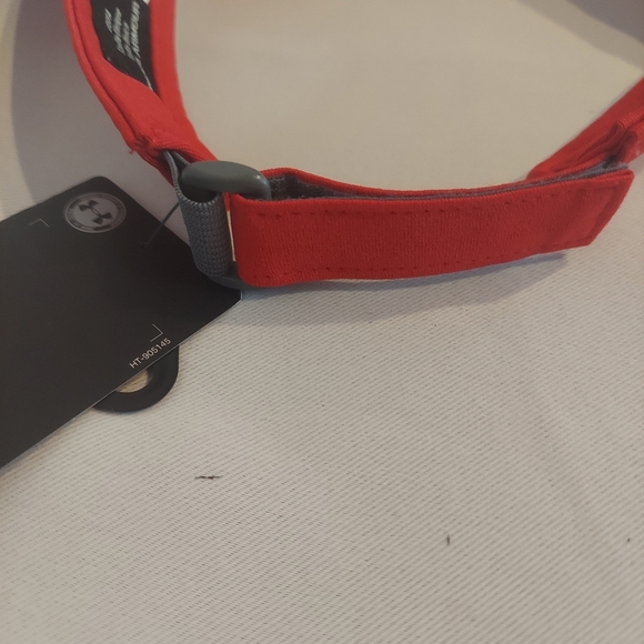 Under Armour Heat Gear Unisex Red Adjustable Belmont Bruins Visor NWT - Picture 5 of 9